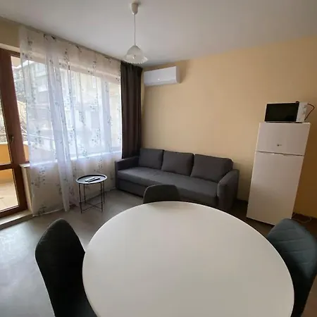Sea Wave Apartment *